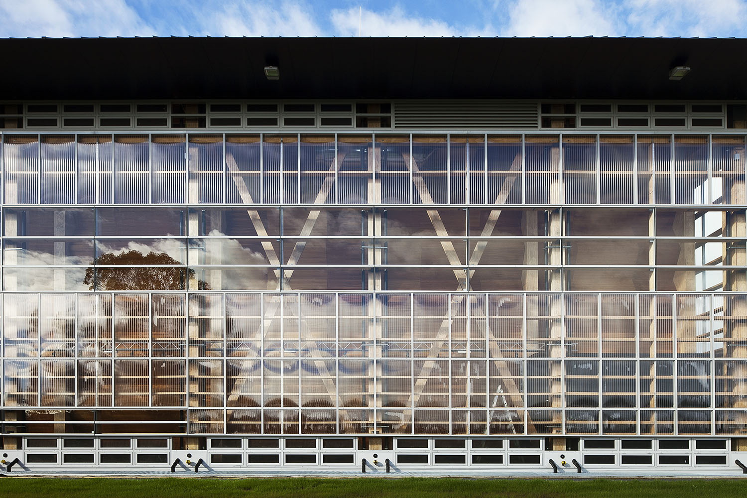 motat aviation display hall ~ studio pacific architecture 