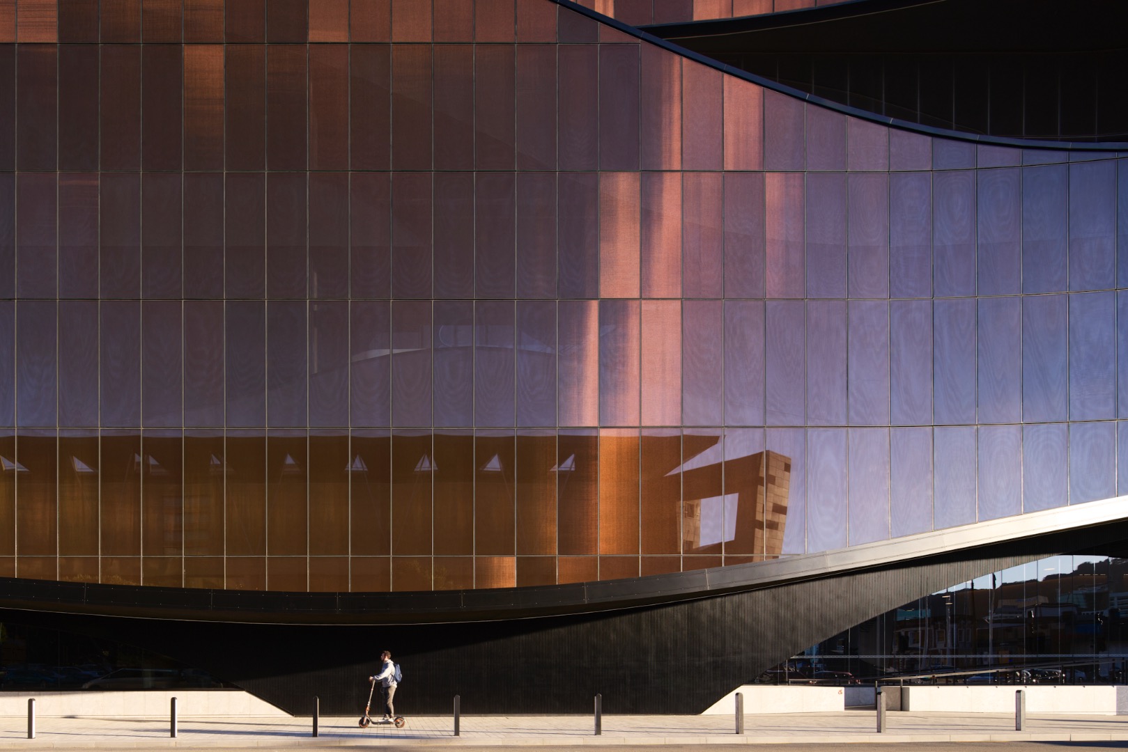 Tākina is five-star Green Star certified for design and custom built-rating – the first conference centre in New Zealand to achieve this standard.